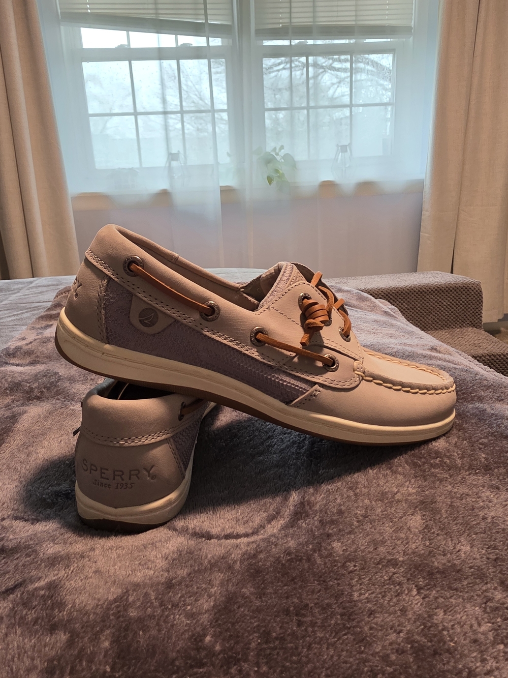 Sperry Grey Boat Shoes Size 6.5 Women’s New